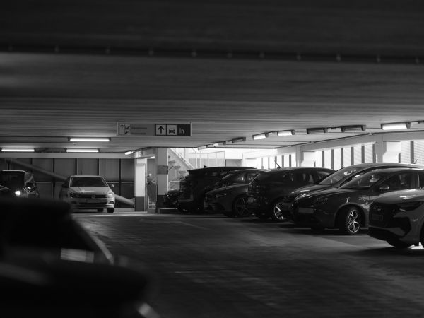 Pourquoi choisir le parking Avignon TGV pour votre voyage
